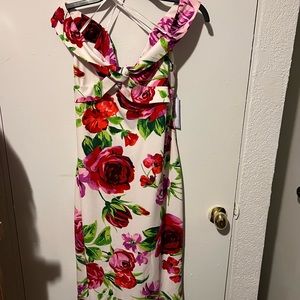 Beautiful flower dress size 16